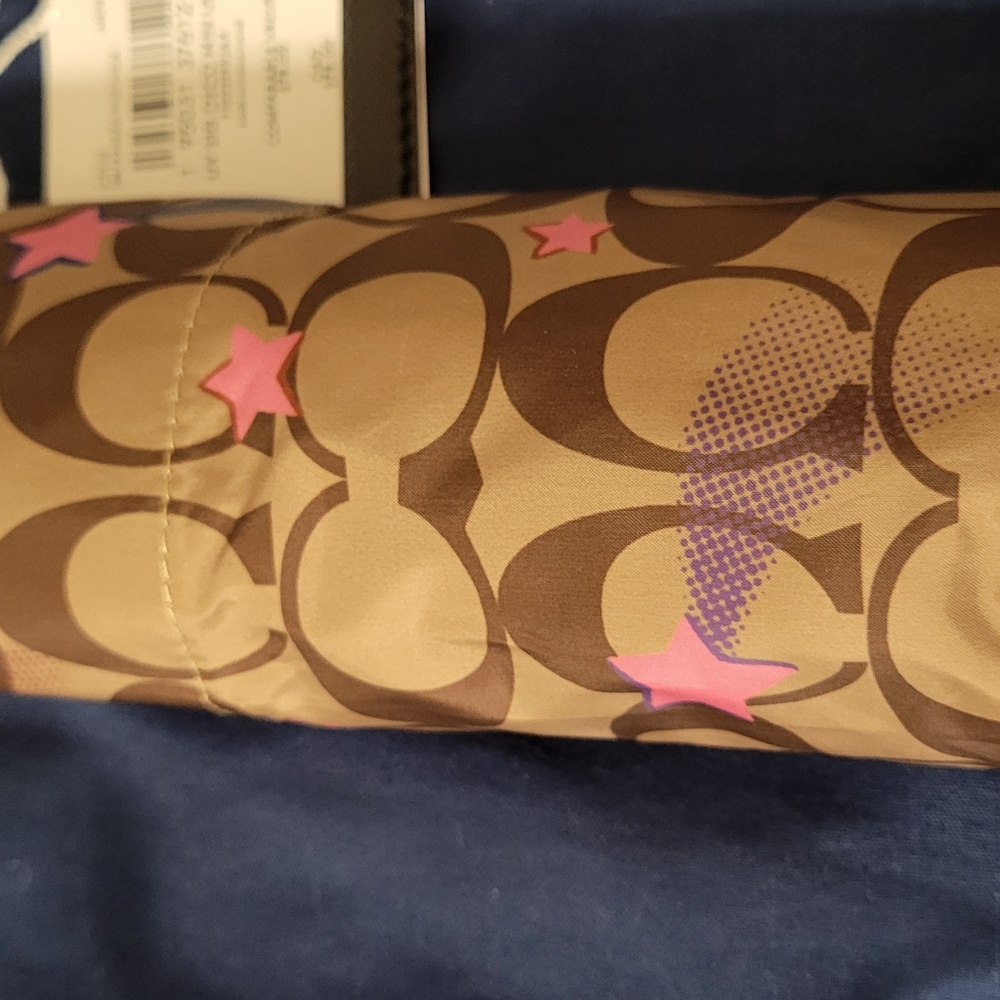 Coach Signature Small Tote Umbrella - Picture 5 of 5